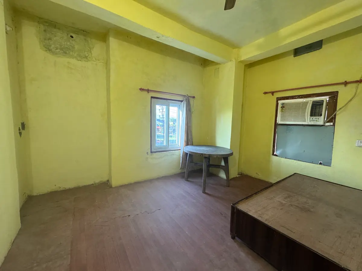 rooms and kitchen