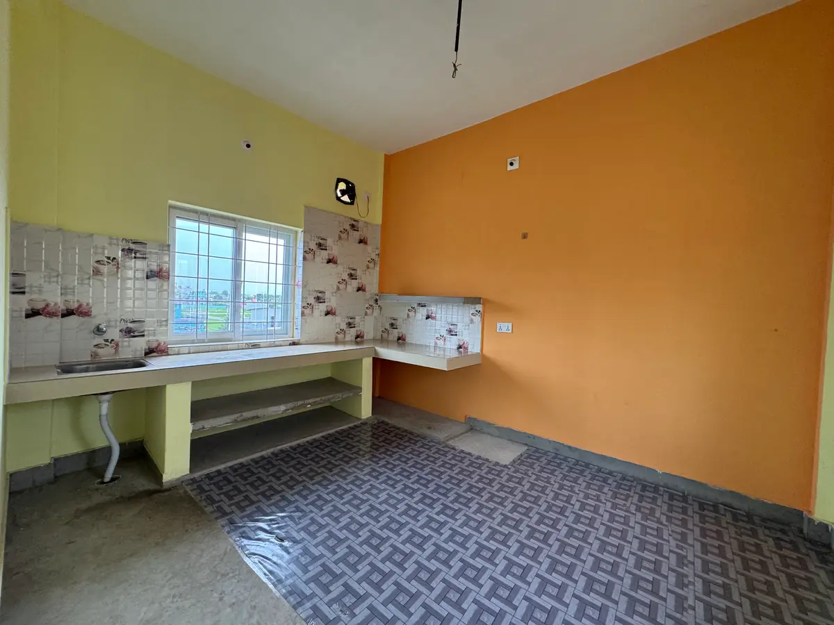rooms and kitchen